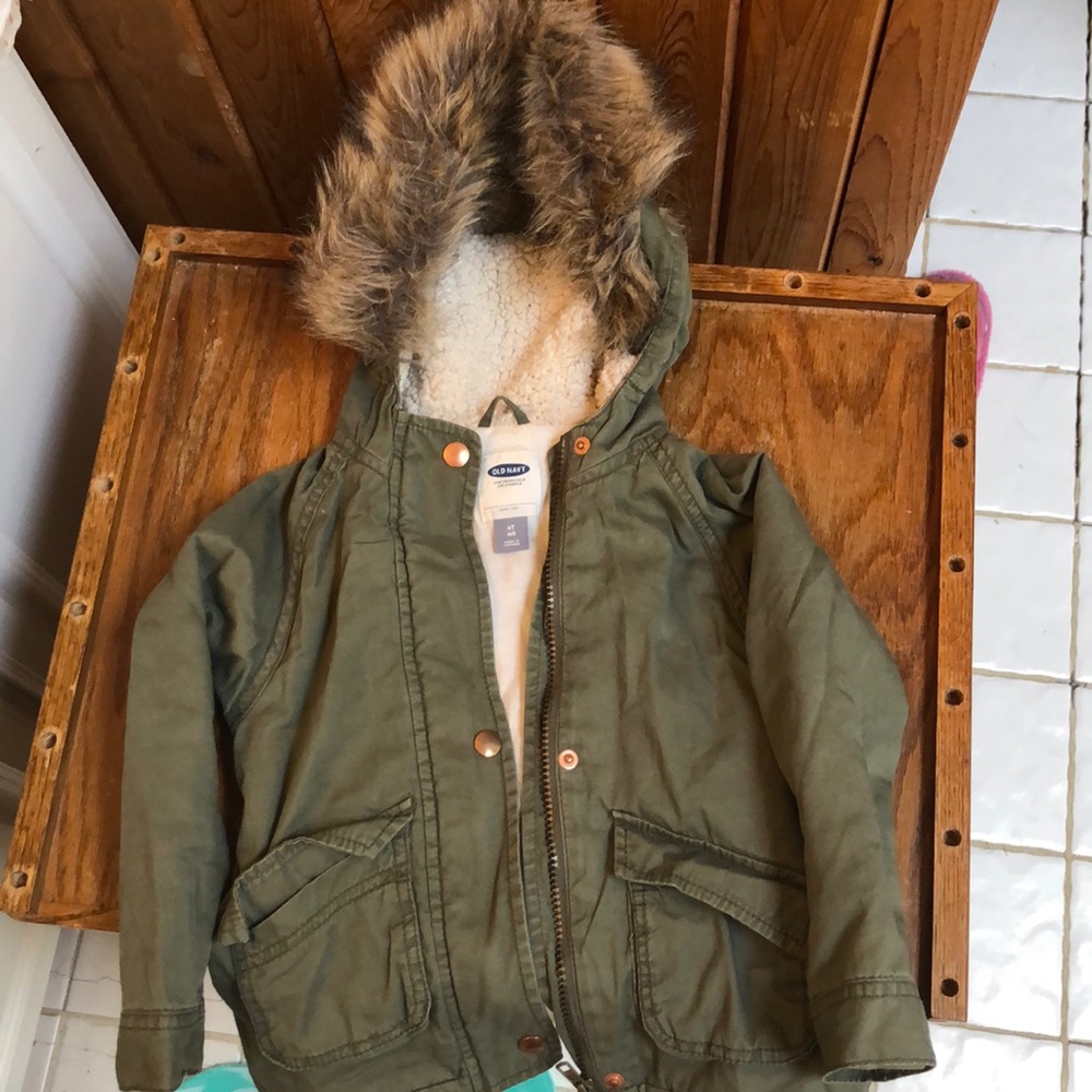 Old navy coat with fur lined hood